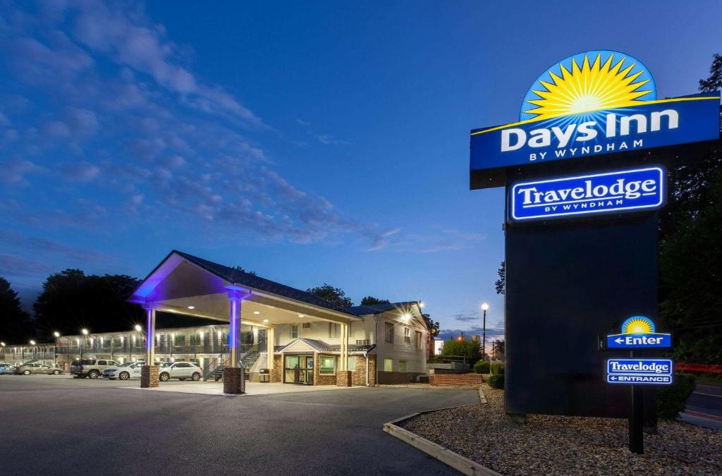 Charles Town Hotel | Days Inn by Wyndham Charles Town