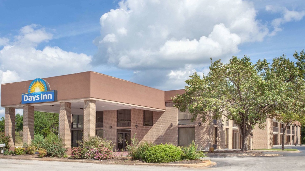 Clinton Hotel | Days Inn by Wyndham Clinton/Laurens I-26