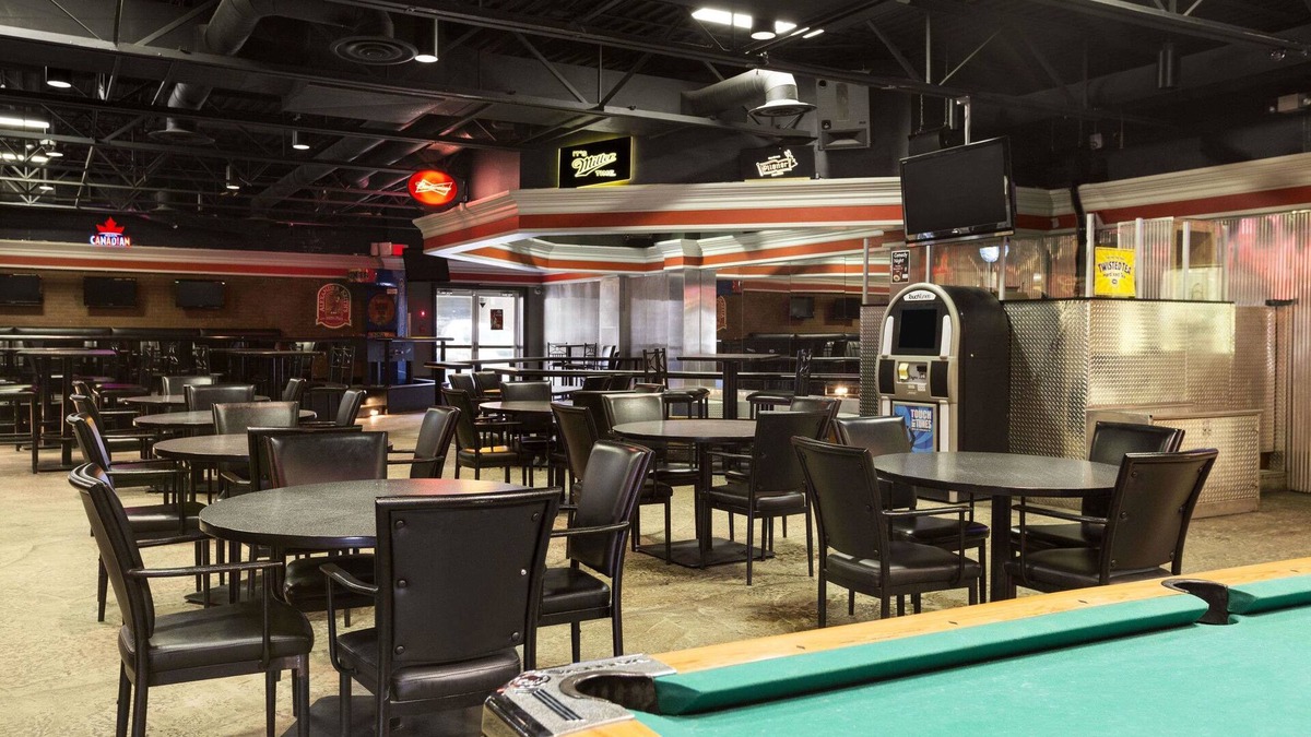 Estevan Hotel | Days Inn by Wyndham Estevan