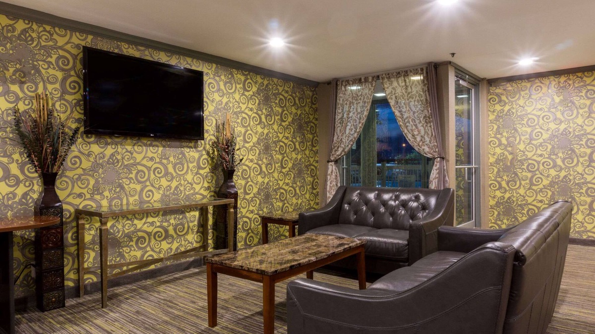 Florence Hotel | Days Inn by Wyndham Florence Cincinnati Area