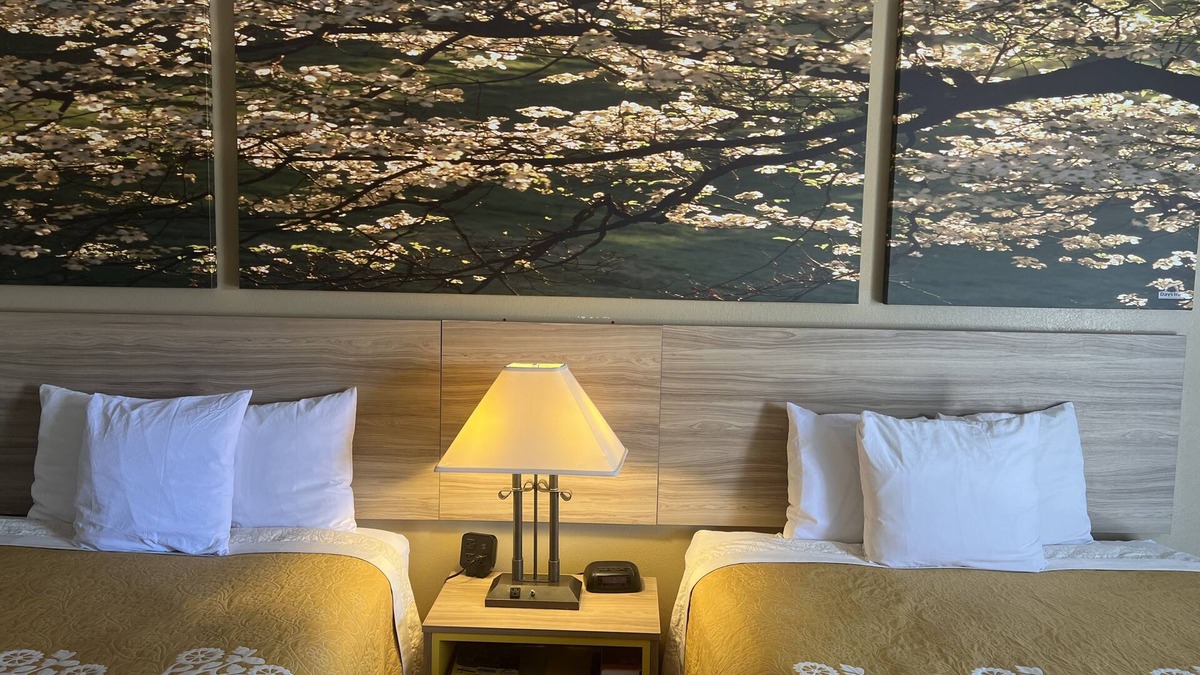 Fort Wayne Hotel | Days Inn by Wyndham Fort Wayne