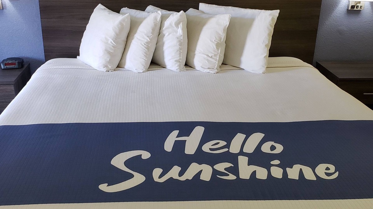 Coliseum Central Hotel | Days Inn by Wyndham Hampton Near Coliseum Convention Center