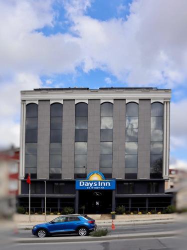 Arnavutkoy Hotel | Days Inn by Wyndham Istanbul Arnavutkoy