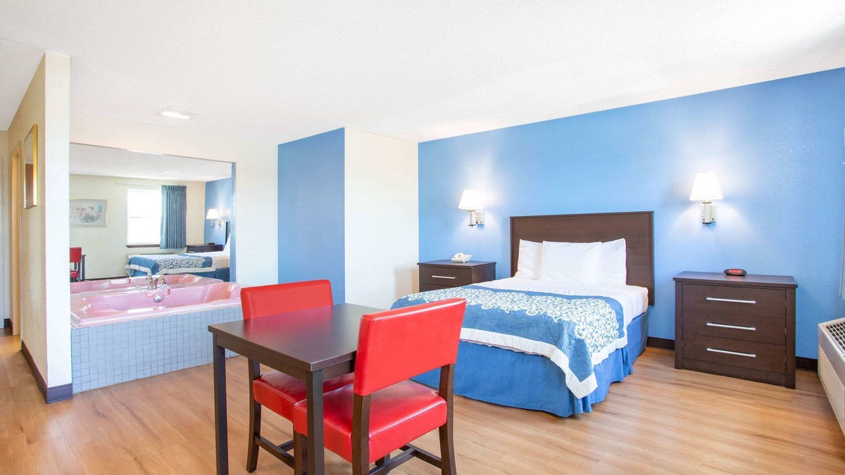 Witmer Hotel | Days Inn by Wyndham Lancaster PA Dutch Country