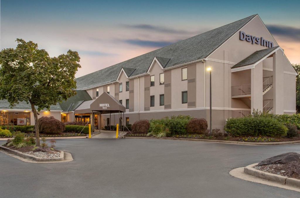 Lanham Hotel | Days Inn by Wyndham Lanham Washington DC