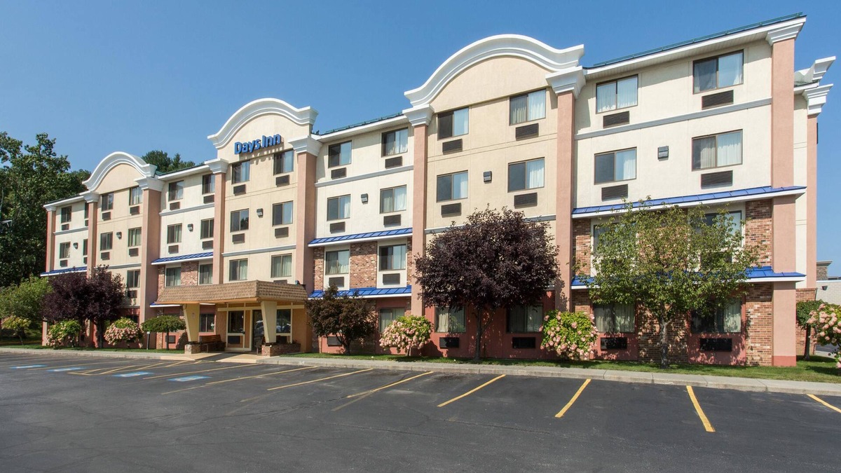 Leominster Hotel | Days Inn by Wyndham Leominster/Fitchburg Area