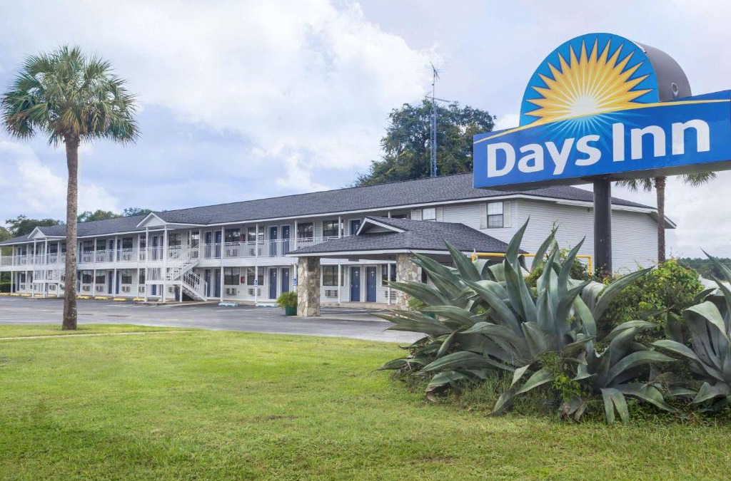 Madison Hotel | Days Inn by Wyndham Madison