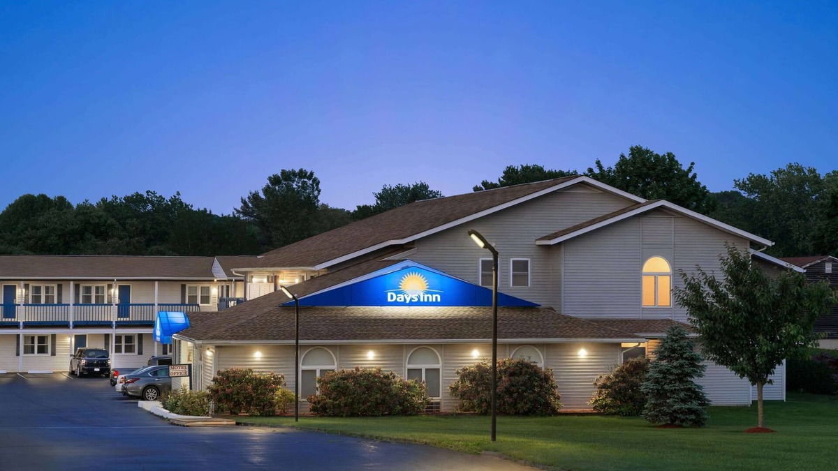 Middletown Hotel | Days Inn by Wyndham Middletown/Newport Area