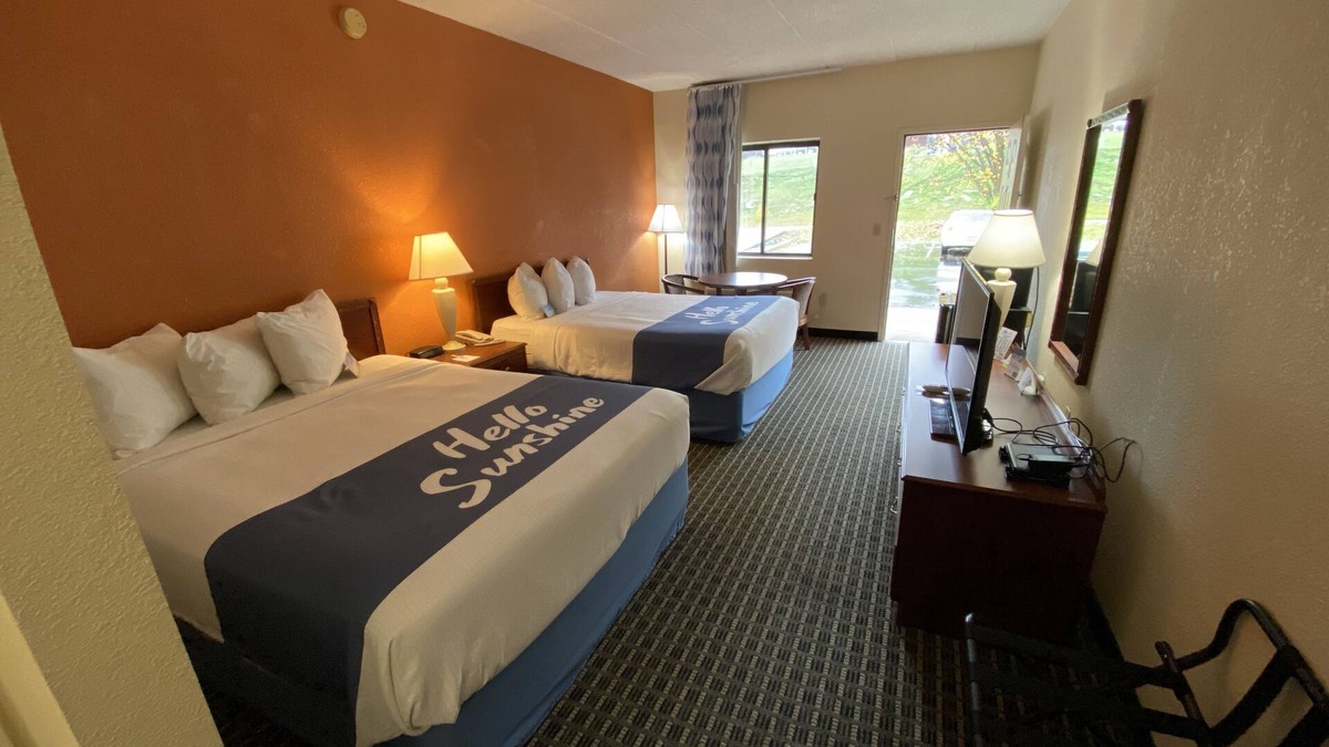 Morehead Hotel | Days Inn by Wyndham Morehead