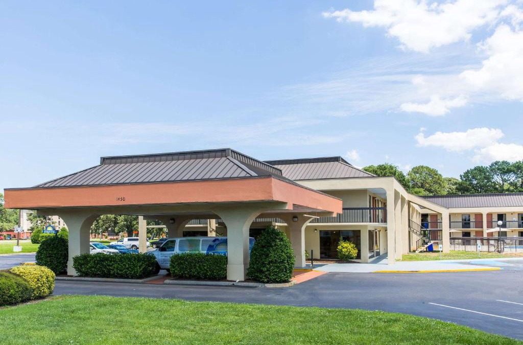 Norfolk - Virginia Beach Hotel | Days Inn by Wyndham Norfolk Airport