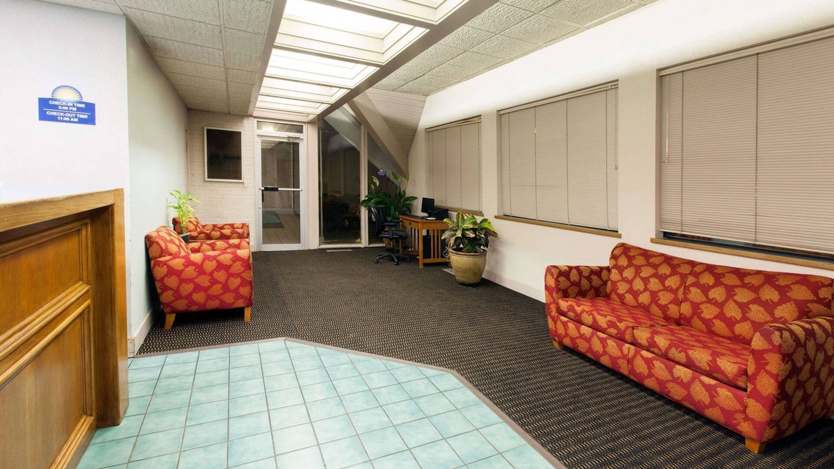 Norman Hotel | Days Inn by Wyndham Norman