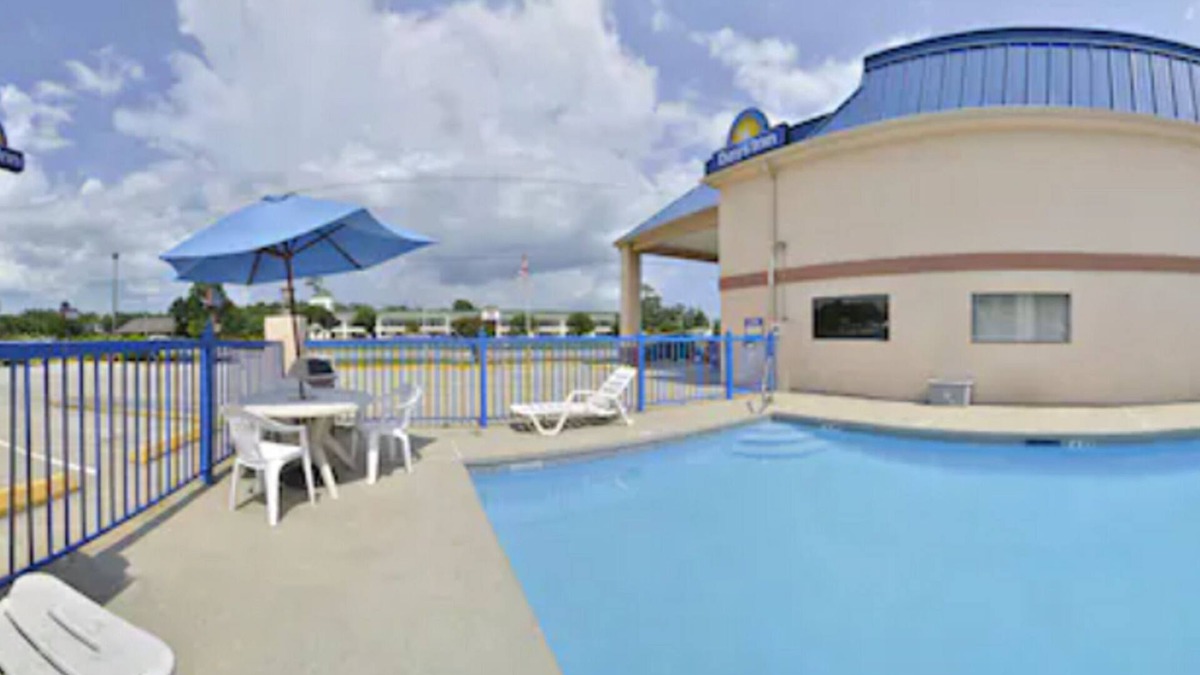 St. Martin Hotel | Days Inn by Wyndham Ocean Springs