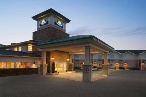 Swift Current Hotel | Days Inn by Wyndham Swift Current