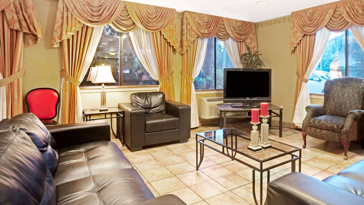 Tukwila Hotel | Days Inn by Wyndham Seattle South Tukwila