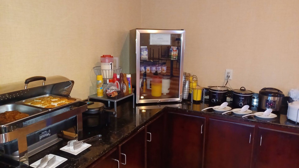Mobile Hotel | Days Inn by Wyndham Semmes/Mobile