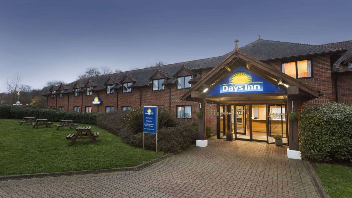 Westerham Hotel | Days Inn by Wyndham Sevenoaks Clacket Lane
