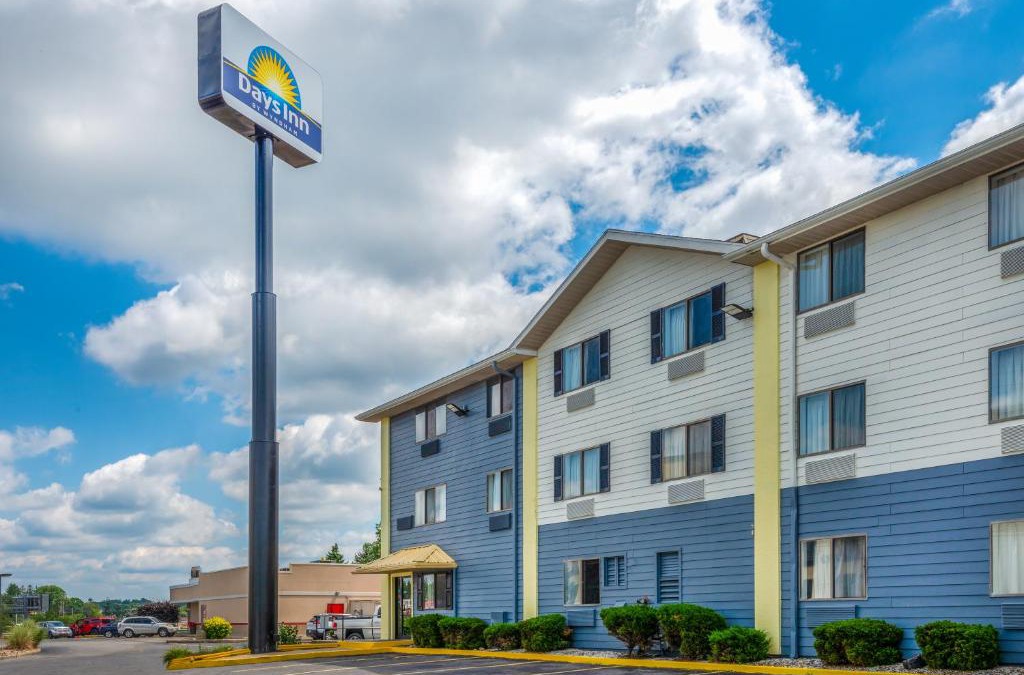 Somerset Hotel | Days Inn by Wyndham Somerset PA I-70 I-76