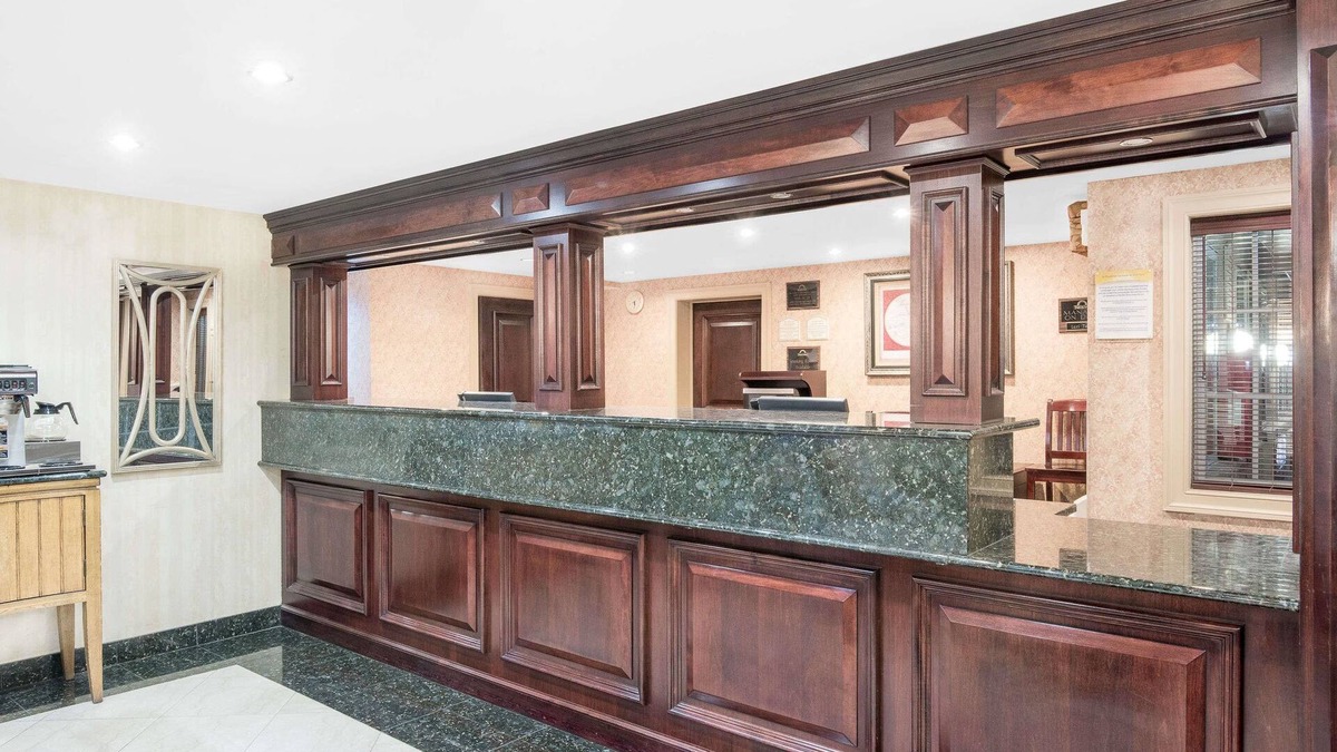 Secane Hotel | Days Inn by Wyndham Springfield/Phil.Intl Airport