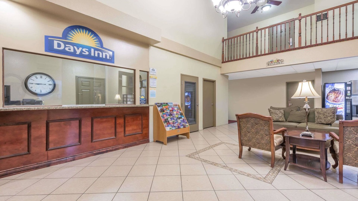 St. Peters Hotel | Days Inn by Wyndham St Peters/St Charles