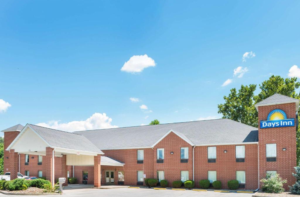St. Peters Hotel | Days Inn by Wyndham St Peters/St Charles