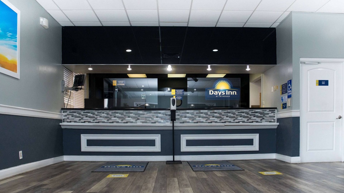 Stuart Hotel | Days Inn by Wyndham Stuart