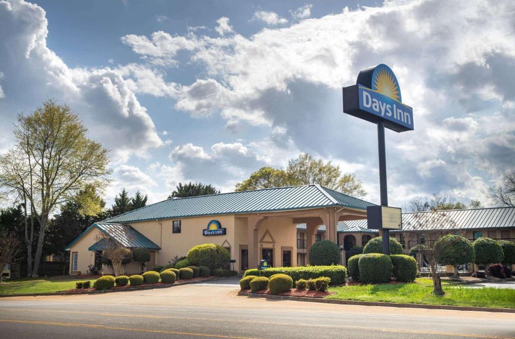 Thomaston Hotel | Days Inn by Wyndham Thomaston