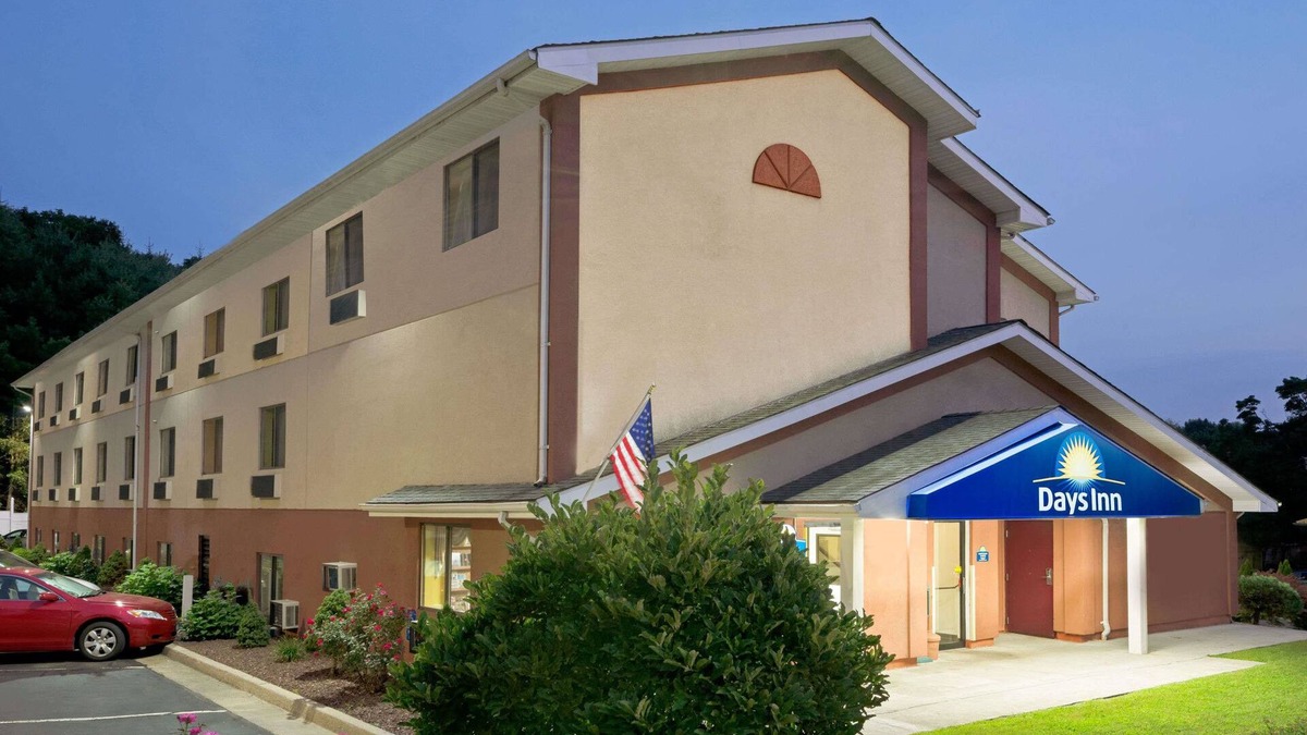 Torrington Hotel | Days Inn by Wyndham Torrington