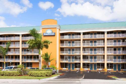 Fort Lauderdale Hotel | Days Inn by Wyndham Fort Lauderdale-Oakland Park Airport N