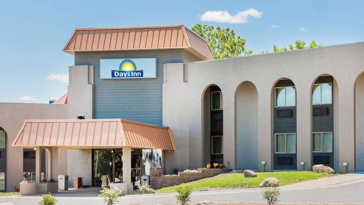 West Des Moines Hotel | Days Inn by Wyndham West Des Moines
