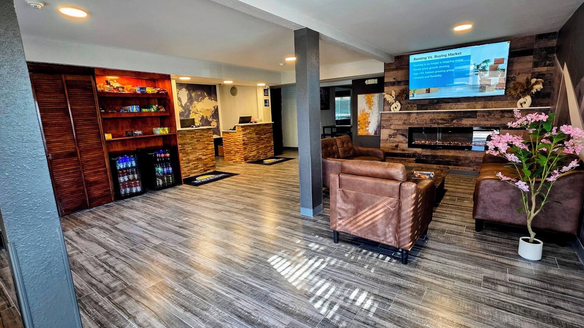 Waukegan Hotel | Days Inn by Wyndham Waukegan