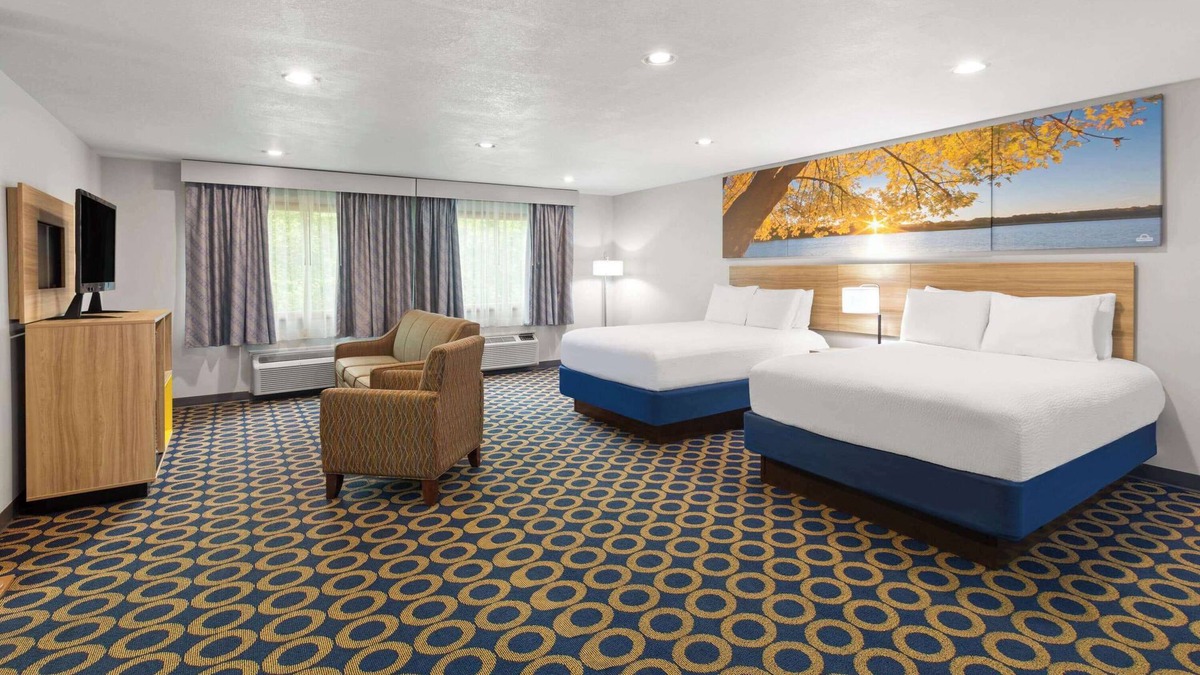 Wauseon Hotel | Days Inn by Wyndham Wauseon