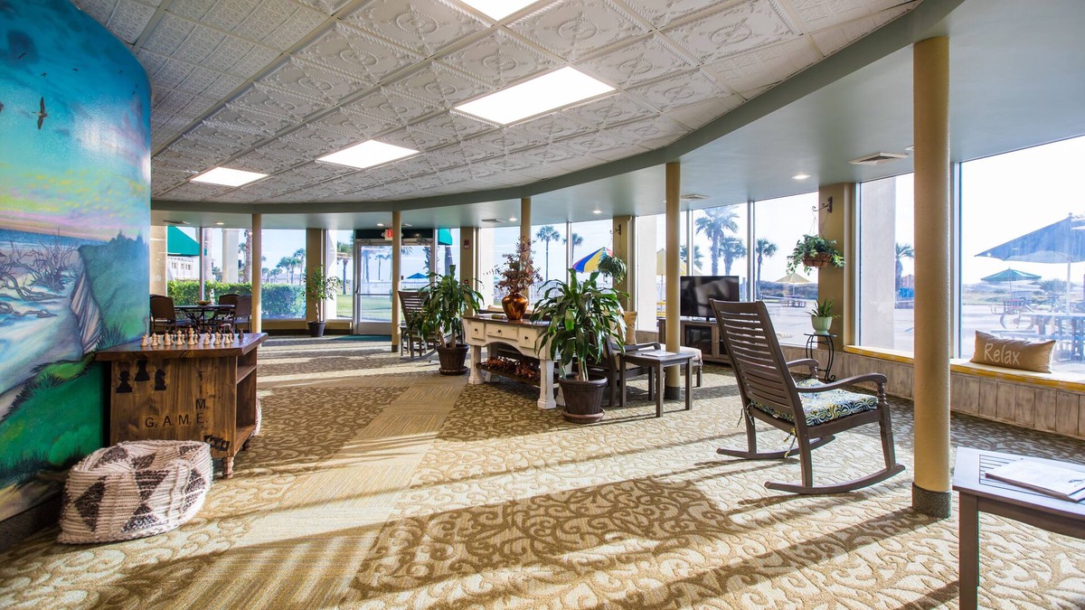 Jekyll Island Hotel | Days Inn & Suites by Wyndham Jekyll Island