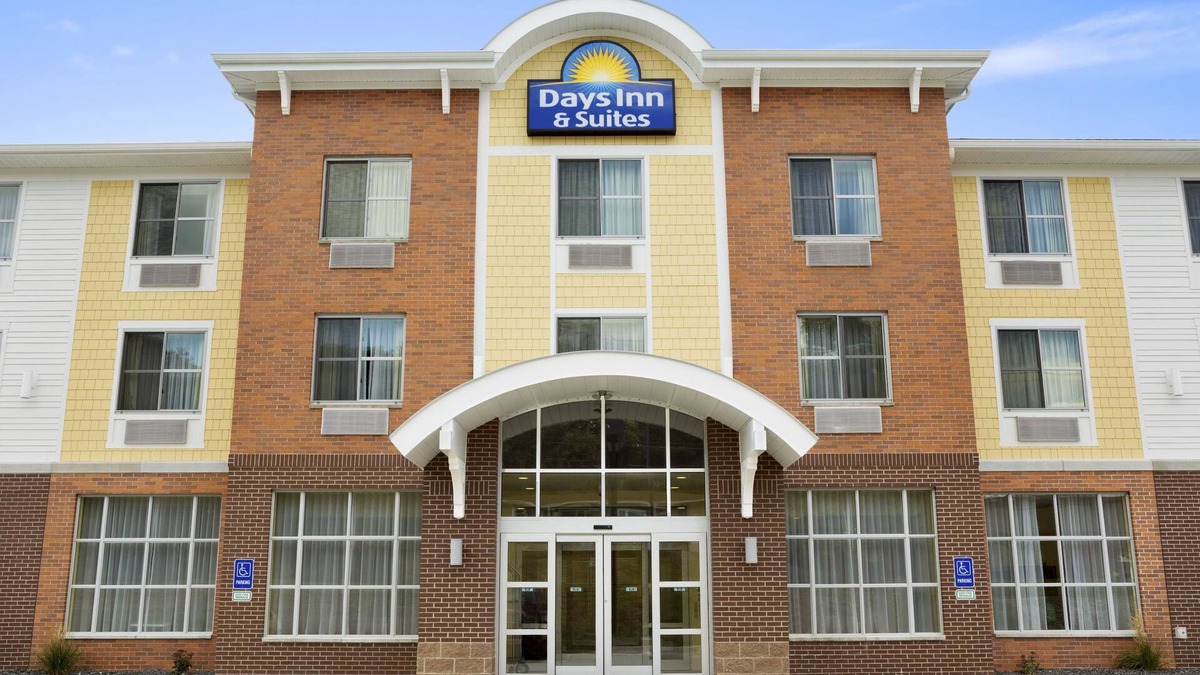 Caldwell Hotel | Days Inn & Suites by Wyndham Caldwell