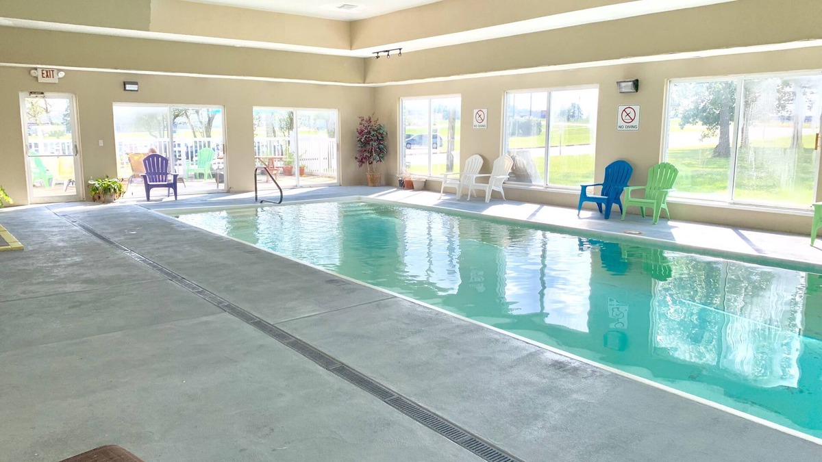 Cuba Hotel | Days Inn & Suites by Wyndham Cuba