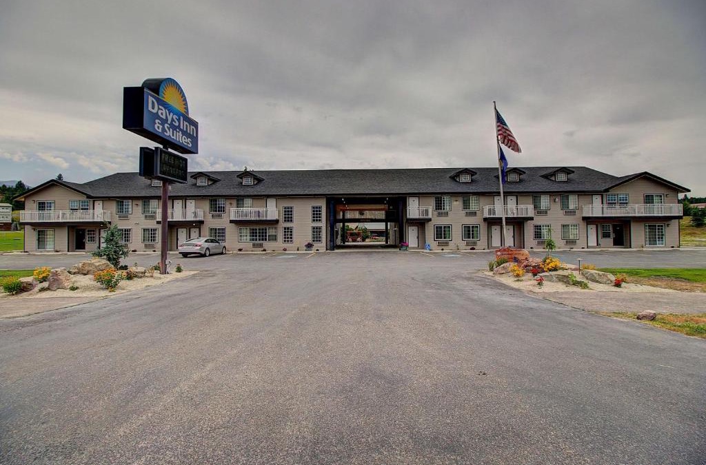 Missoula Hotel | Days Inn & Suites by Wyndham Lolo