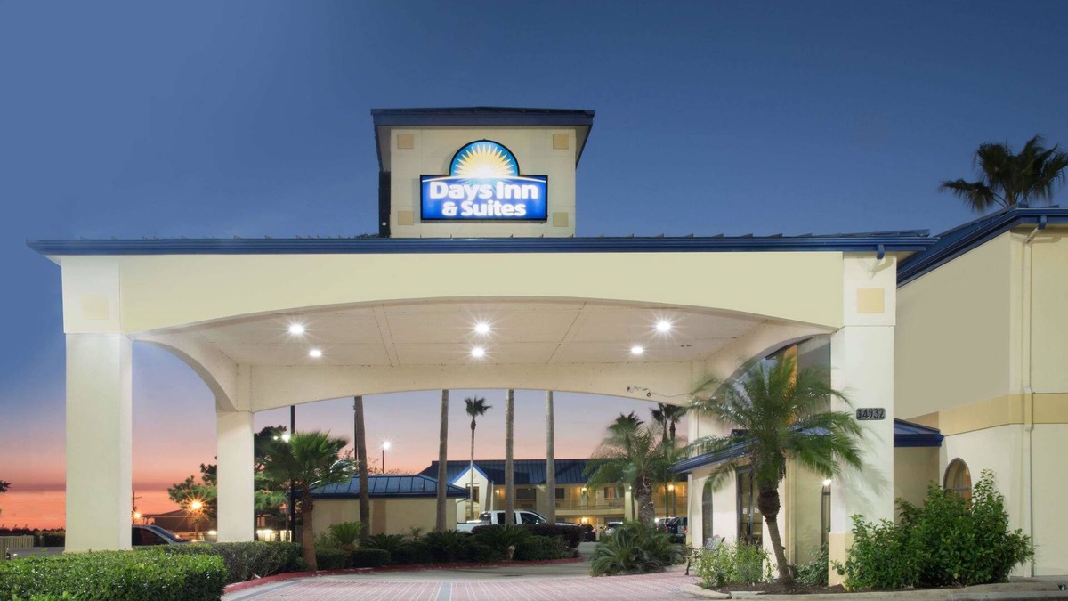 Winnie Hotel | Days Inn & Suites by Wyndham Winnie