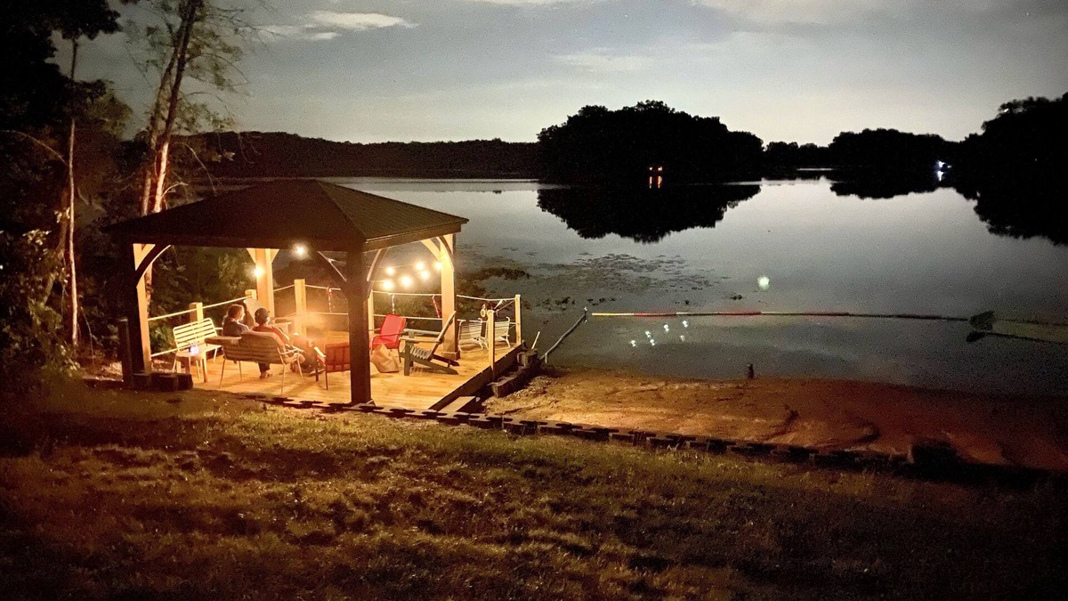 Galien House | Dayton Lake Cottages in Southwest Michigan 90 min from Chgo Close to New Buffalo