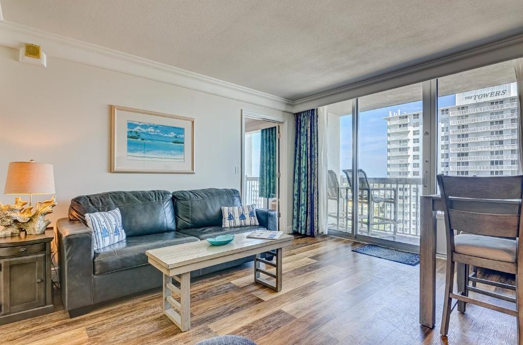 Ortona Park Hotel | Daytona Beach Resort 916