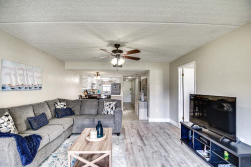 Ocean View Halifax Estates Apartment | Daytona Condo with Community Pool, Walk to Beach!