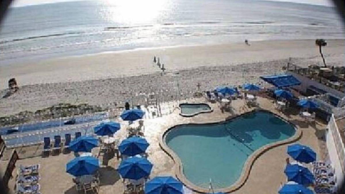 Daytona Beach Shores Apartment | Daytona Ocean Front Studio Condo For Rent March 9-March 16