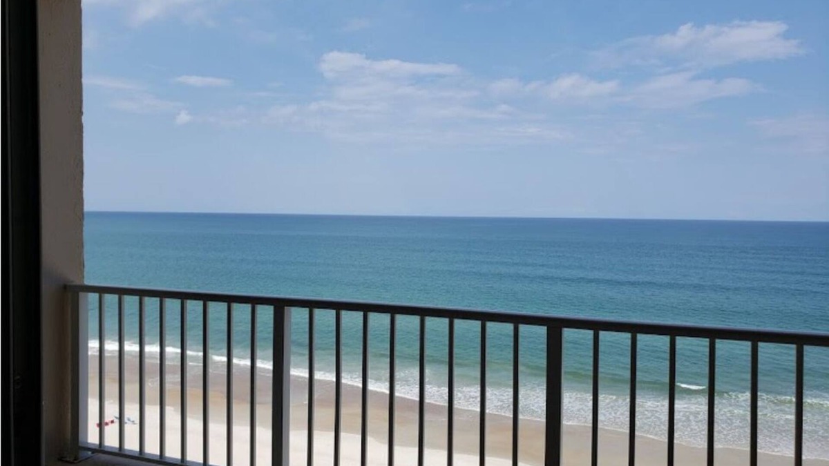 Ponce Inlet Condo | Daytona/Ponce oceanfront - specials for Fall & Winter week & month stays!