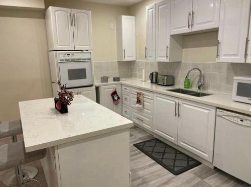 Bowmanville Apartment | DDCOLA serviced apartments