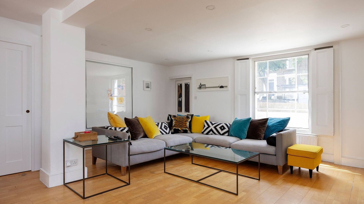 De Beauvoir House | De Beauvoir Charm, by Veeve