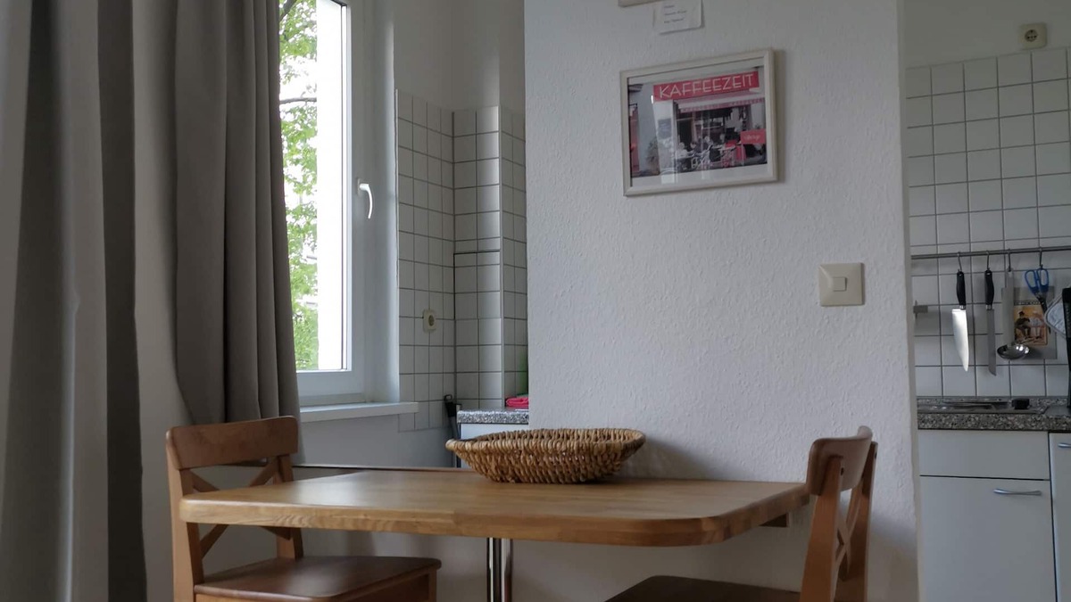 West Berlin Centre Apartment | We invite you to our apartment
