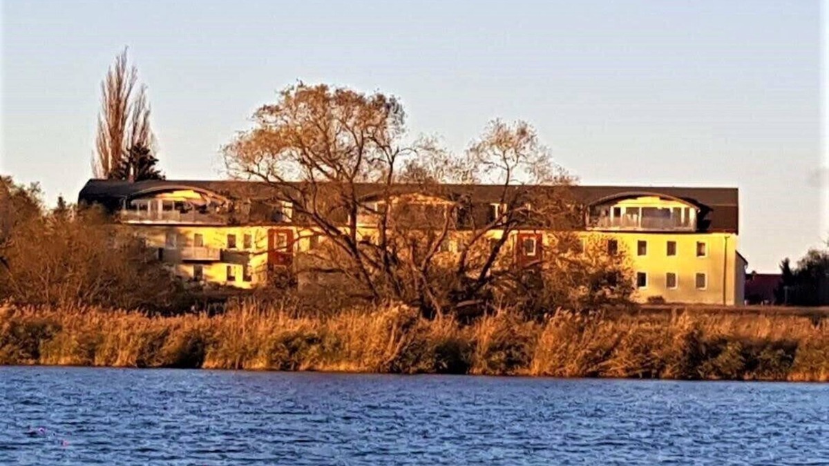 Plaue Apartment | Apartment Wendsee with lake view