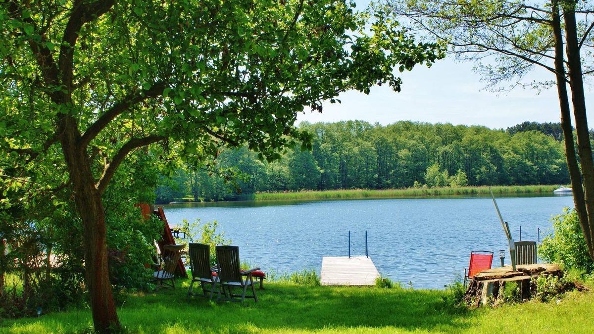 Wernsdorf Apartment | directly on the lake - rowing boat and mooring included - Berlin outskirts