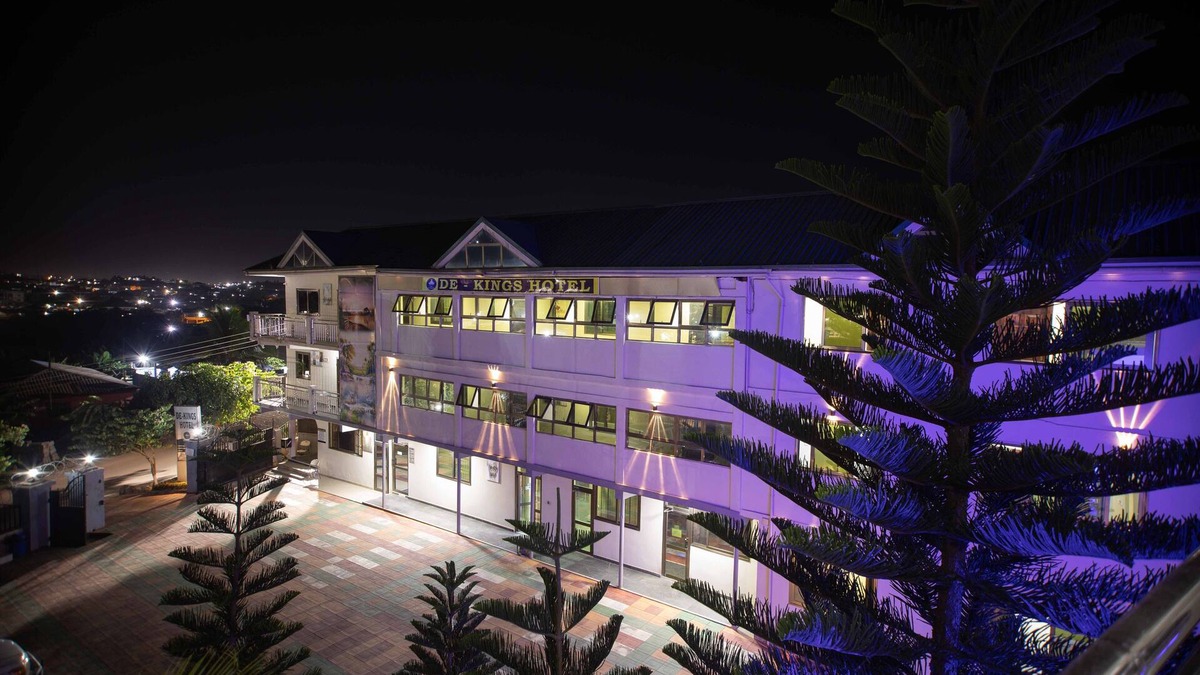 Tarkwa Hotel | De-Kings Hotel