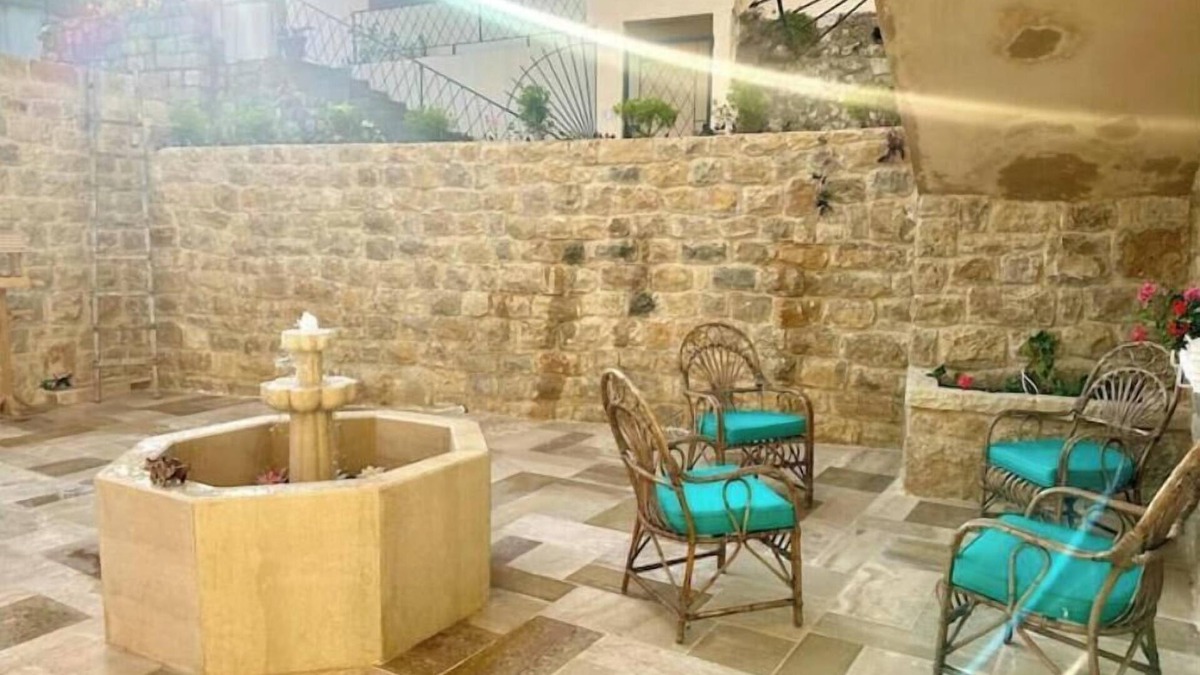 Deir al Qamar Apartment | De Lune Hansa Home Deir El Qamar