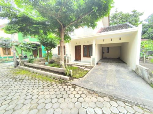 Mlati House | De Monjali Homestay Jogja
