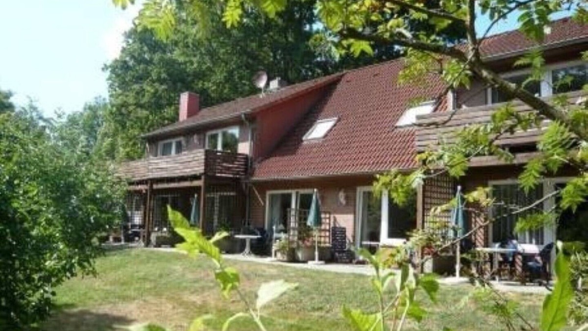 Marxen am Berge Apartment | Picturesque farm in the Lüneburg Heath, holiday apartment, pony rides